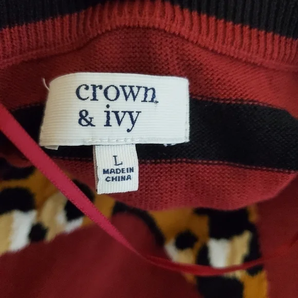 CROWN & Ivy Sweater‎ Crewneck Womens Large Maroon Black Cheetah Star - Picture 3 of 7